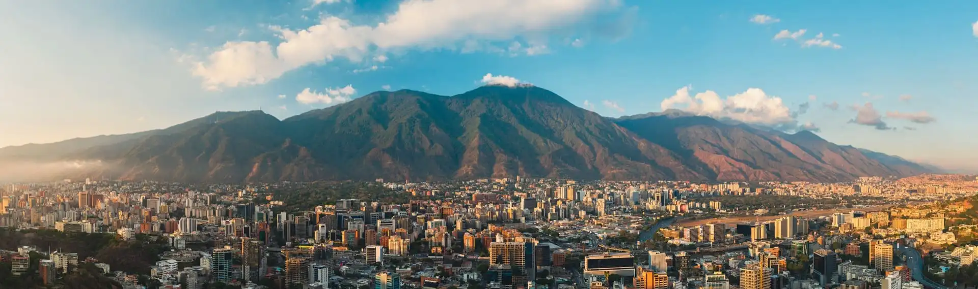 El Ávila sobre Caracas, Venezuela
